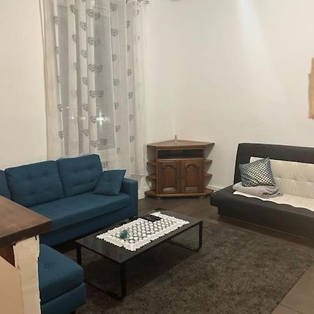 Superbe Appartement Avec Parking Gratuit Vaulx-en-Velin Εξωτερικό φωτογραφία