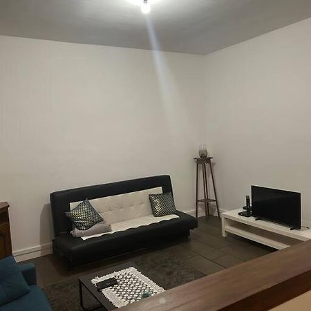 Superbe Appartement Avec Parking Gratuit Vaulx-en-Velin Εξωτερικό φωτογραφία