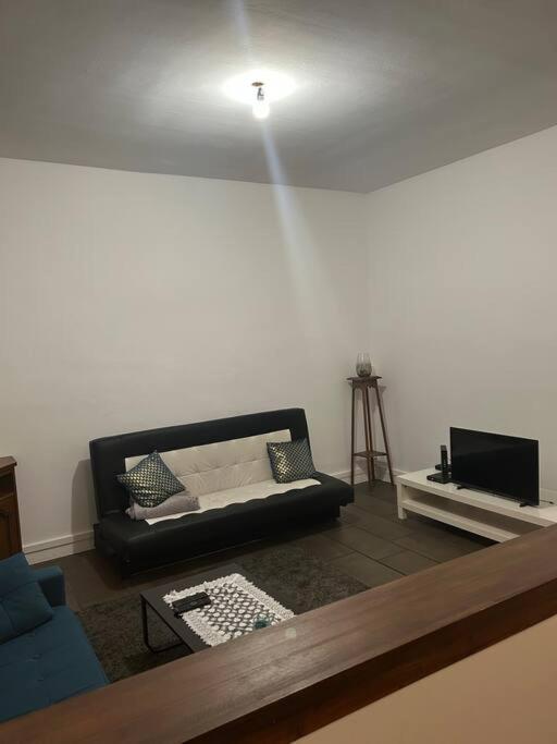 Superbe Appartement Avec Parking Gratuit Vaulx-en-Velin Εξωτερικό φωτογραφία